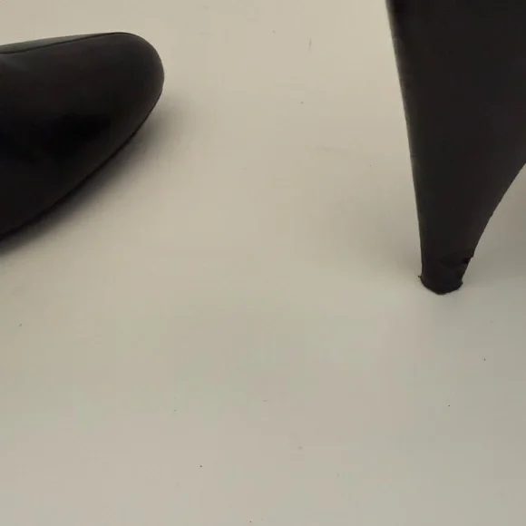 Coach Black Leather Ankle Bootie Heels Size 8.5B - Picture 14 of 16